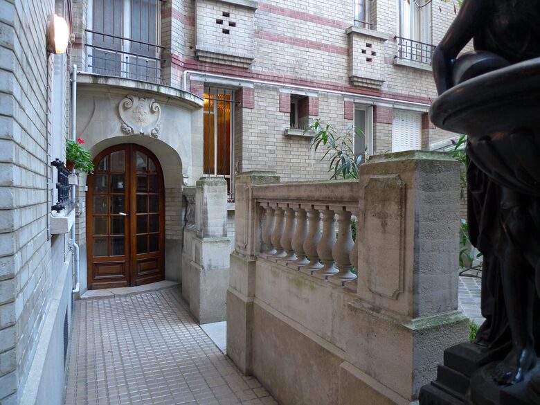 Saxe-Breteuil, Paris 7th - Paris, France