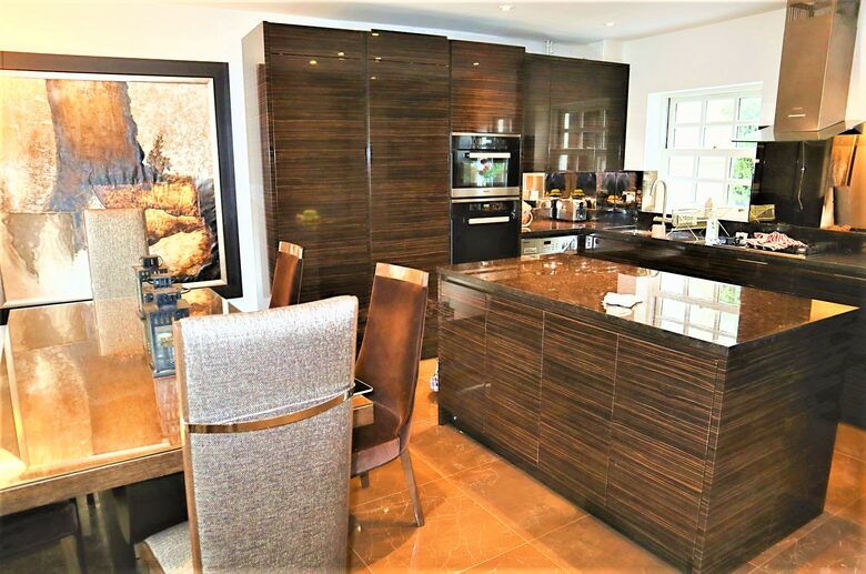 The Luxurious Ludgrove Hall - London, United Kingdom