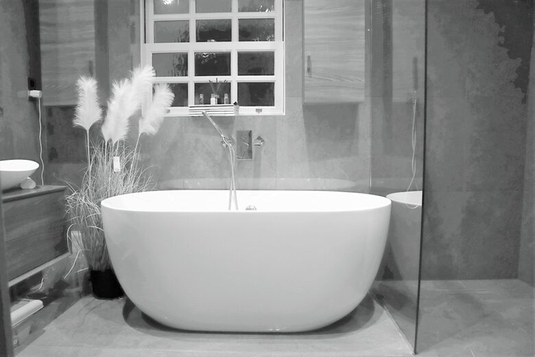 The Luxurious Ludgrove Hall - London, United Kingdom