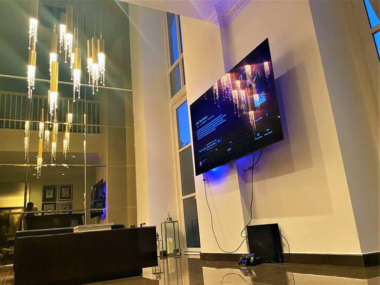 The Luxurious Ludgrove Hall - London, United Kingdom