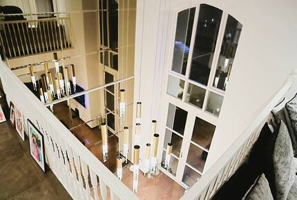 The Luxurious Ludgrove Hall - London, United Kingdom