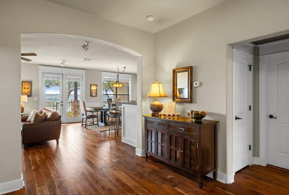 Lake Travis - Hollows Resort Lakeview Casita - Jonestown, Texas