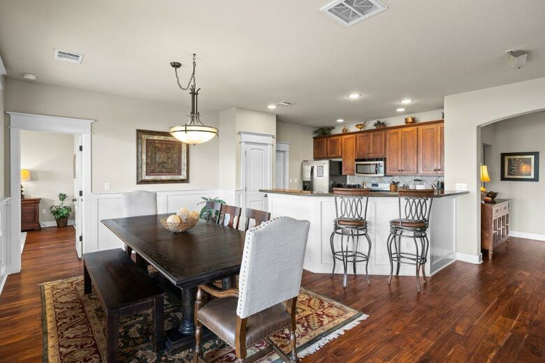 Lake Travis - Hollows Resort Lakeview Casita - Jonestown, Texas