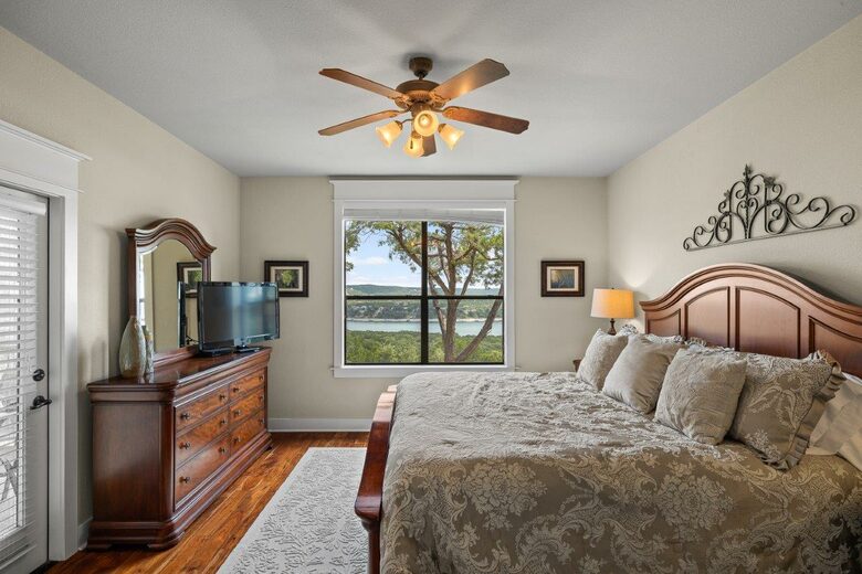 Lake Travis - Hollows Resort Lakeview Casita - Jonestown, Texas