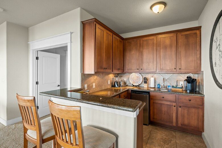 Lake Travis - Hollows Resort Lakeview Casita - Jonestown, Texas