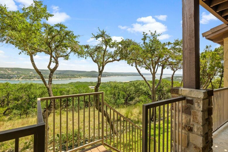Lake Travis - Hollows Resort Lakeview Casita - Jonestown, Texas