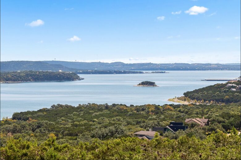 Panoramic Lake Travis & Hill Country Views