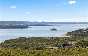 Panoramic Lake Travis & Hill Country Views
