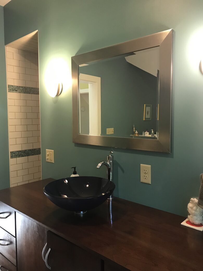 The Lakehouse - New Hampton, New Hampshire