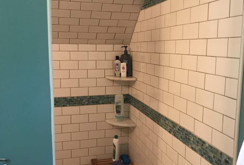 The Lakehouse - New Hampton, New Hampshire