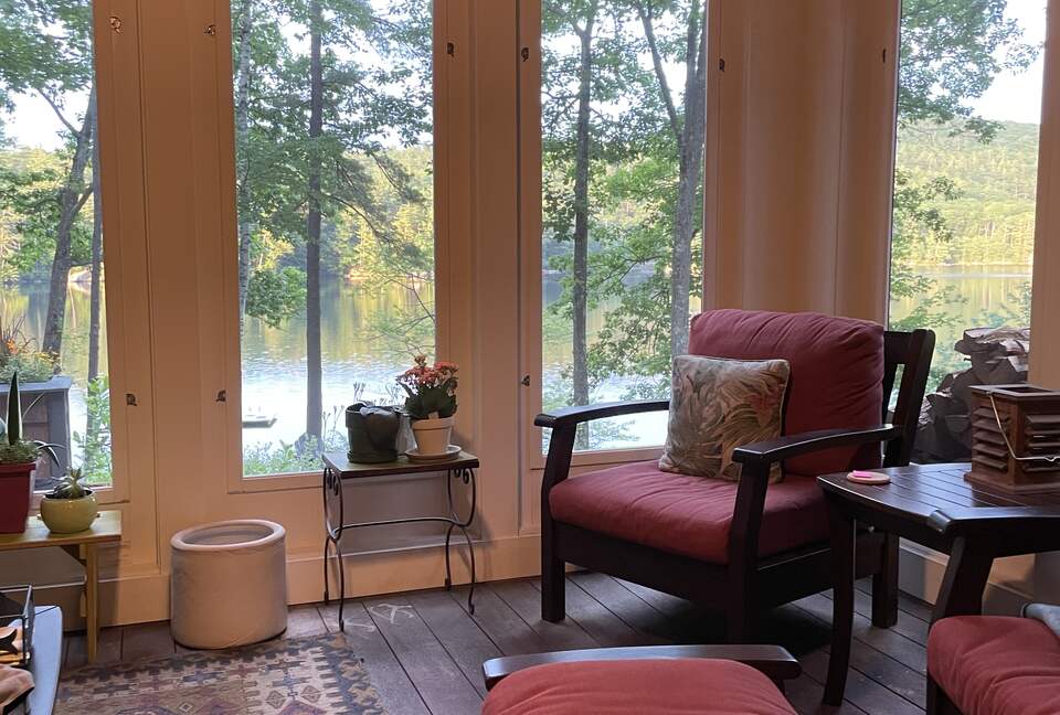 The Lakehouse - New Hampton, New Hampshire