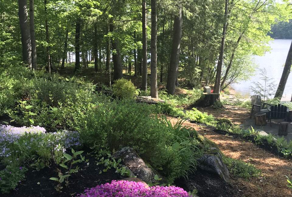 The Lakehouse - New Hampton, New Hampshire