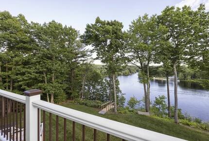 Luxury Mt. Wachusett Boston Lakehouse - Westminster, Massachusetts