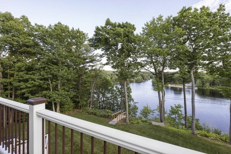 Luxury Mt. Wachusett Boston Lakehouse - Westminster, Massachusetts