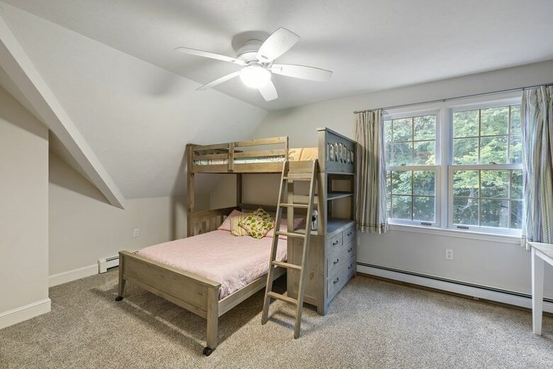 Luxury Mt. Wachusett Boston Lakehouse - Westminster, Massachusetts