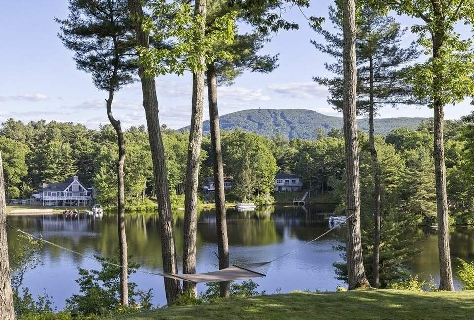Luxury Mt. Wachusett Boston Lakehouse - Westminster, Massachusetts
