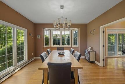 Luxury Mt. Wachusett Boston Lakehouse - Westminster, Massachusetts