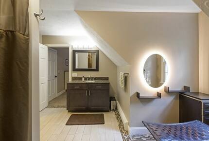 Luxury Mt. Wachusett Boston Lakehouse - Westminster, Massachusetts