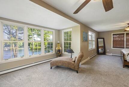 Luxury Mt. Wachusett Boston Lakehouse - Westminster, Massachusetts