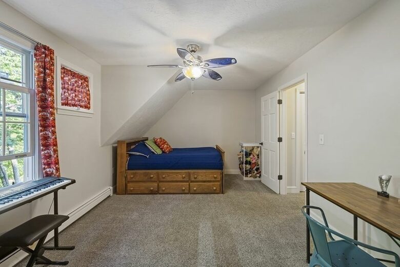 Luxury Mt. Wachusett Boston Lakehouse - Westminster, Massachusetts