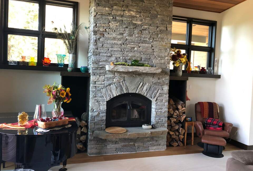 Glades Run Northstar Home — Ski-in / Ski-out - Northstar, California