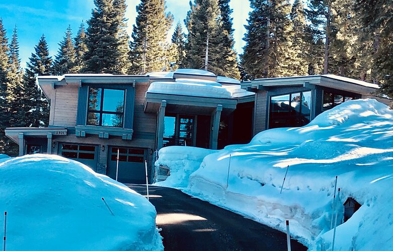 Glades Run Northstar Home — Ski-in / Ski-out - Northstar, California