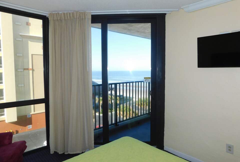 Marine Terrace, 2 BR Oceanfront - Daytona Beach, Florida