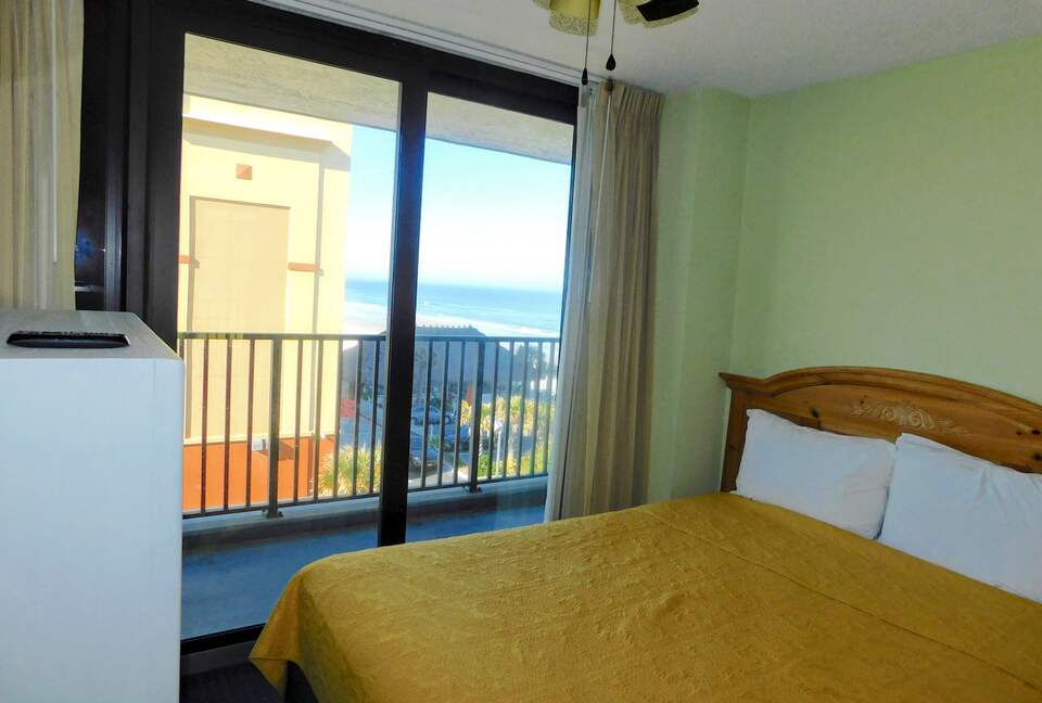 Marine Terrace, 2 BR Oceanfront - Daytona Beach, Florida