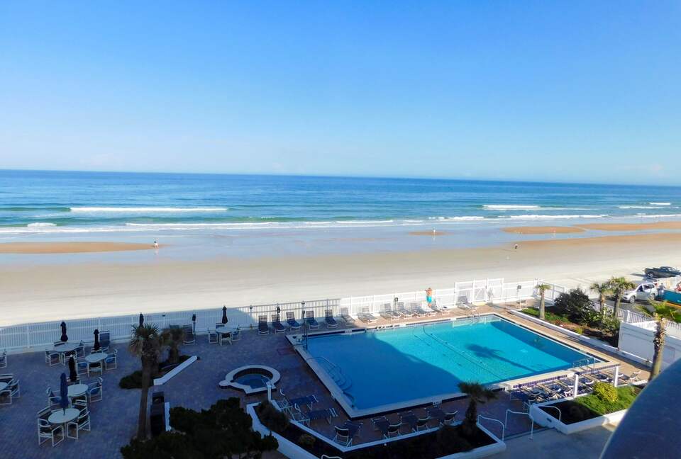 Marine Terrace, 2 BR Oceanfront - Daytona Beach, Florida