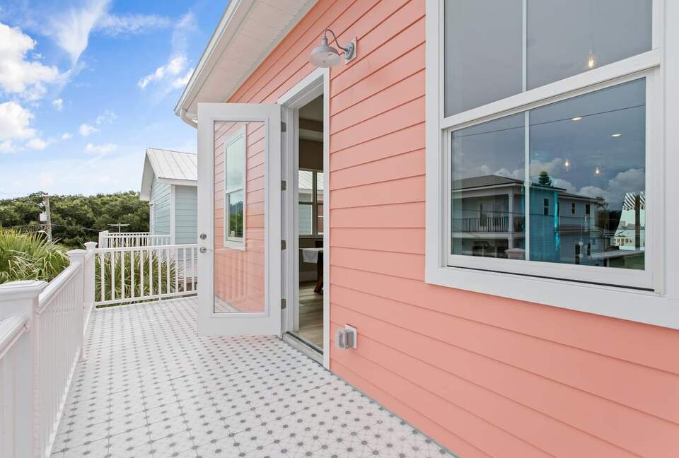 Luxury Coastal Home, Gulfport Waterfront District - Gulfport, Florida