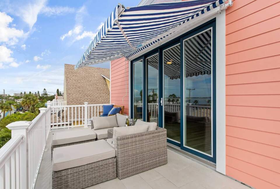 Luxury Coastal Home, Gulfport Waterfront District - Gulfport, Florida