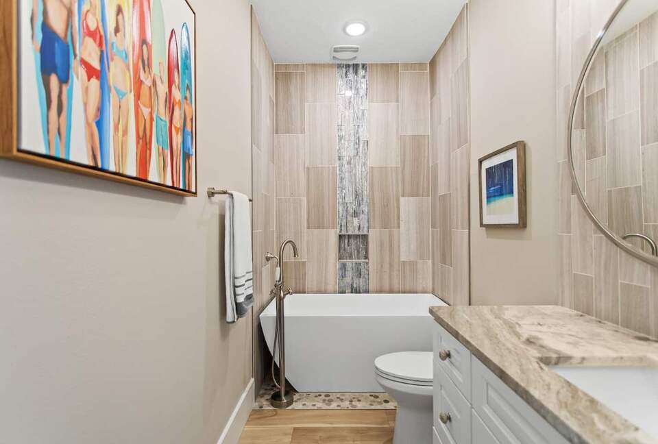 Luxury Coastal Home, Gulfport Waterfront District - Gulfport, Florida