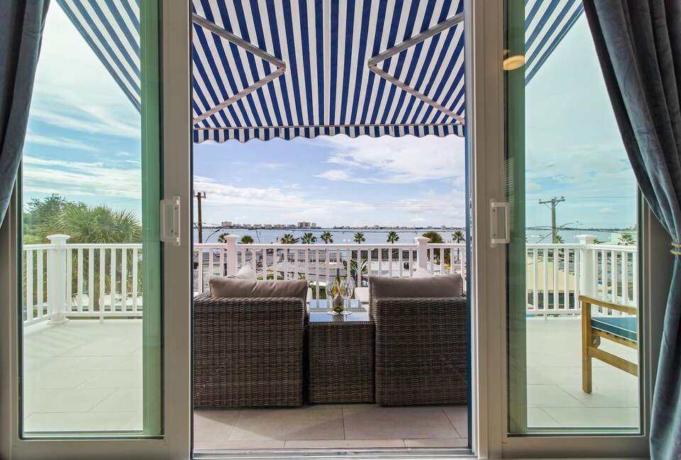 Luxury Coastal Home, Gulfport Waterfront District - Gulfport, Florida