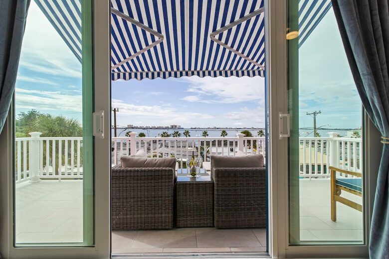 Luxury Coastal Home, Gulfport Waterfront District - Gulfport, Florida