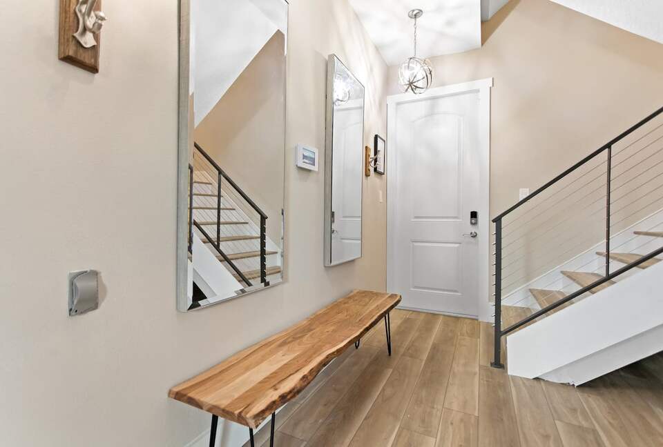 Luxury Coastal Home, Gulfport Waterfront District - Gulfport, Florida