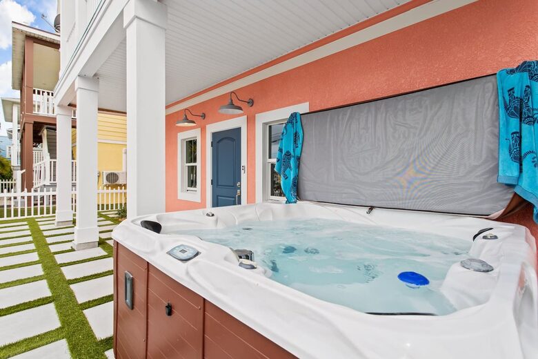 Luxury Coastal Home, Gulfport Waterfront District - Gulfport, Florida