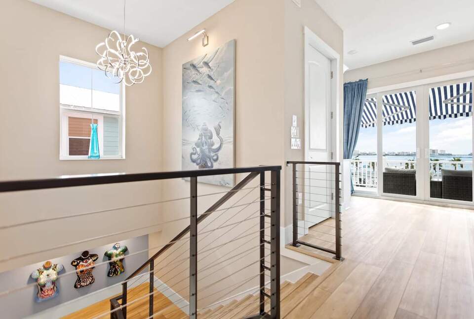 Luxury Coastal Home, Gulfport Waterfront District - Gulfport, Florida