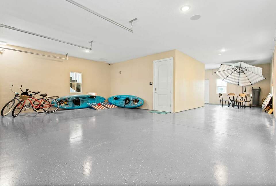 Luxury Coastal Home, Gulfport Waterfront District - Gulfport, Florida