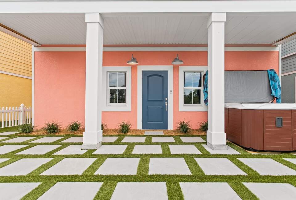 Luxury Coastal Home, Gulfport Waterfront District - Gulfport, Florida