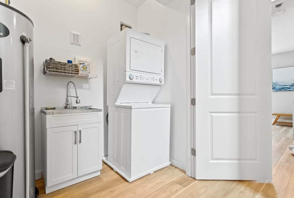 Luxury Coastal Home, Gulfport Waterfront District - Gulfport, Florida