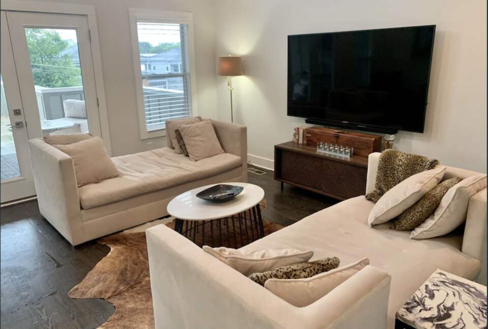 Edgehill Luxury - Nashville, Tennessee