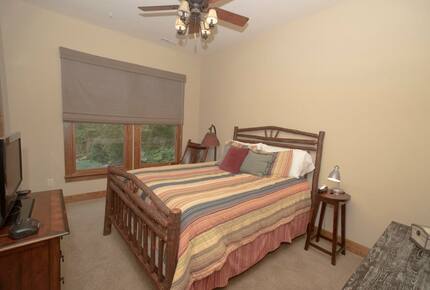 Southshore Lodge — Bear Lake - Tuckasegee, North Carolina