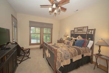 Southshore Lodge — Bear Lake - Tuckasegee, North Carolina