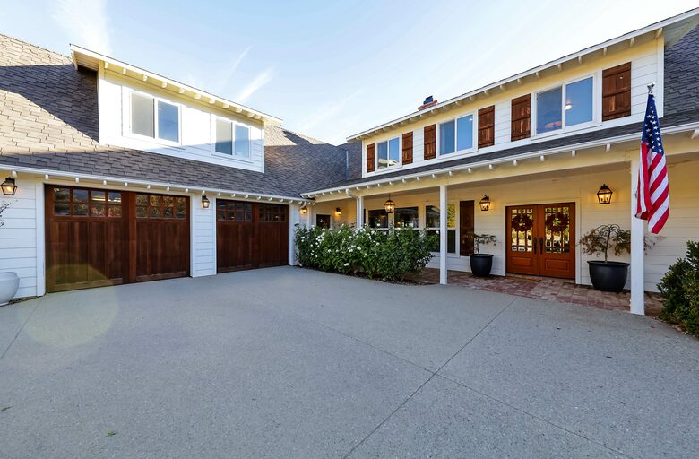 Modern Family Farmhouse - Tehachapi, California