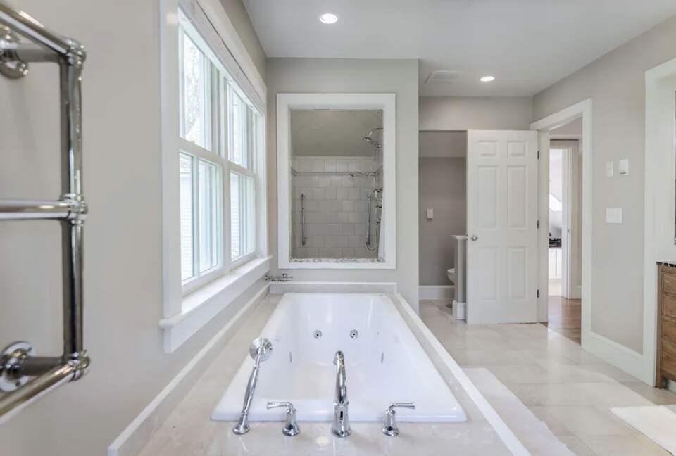 Elegant Country Estate - Newtown, Connecticut