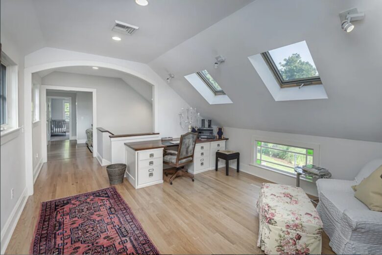 Elegant Country Estate - Newtown, Connecticut