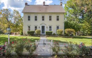 Elegant Country Estate - Newtown, Connecticut