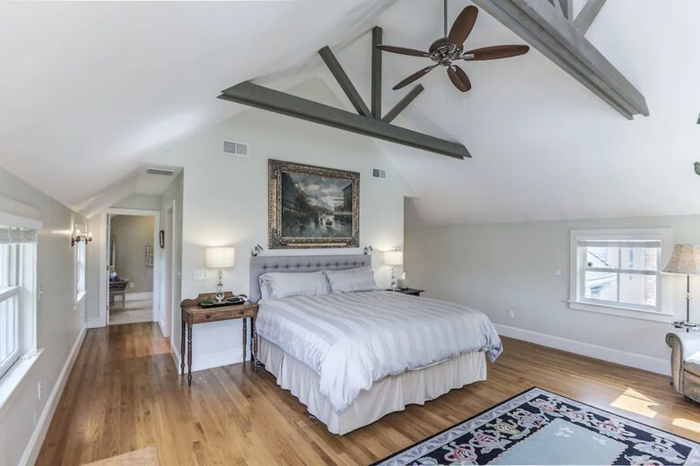 Elegant Country Estate - Newtown, Connecticut