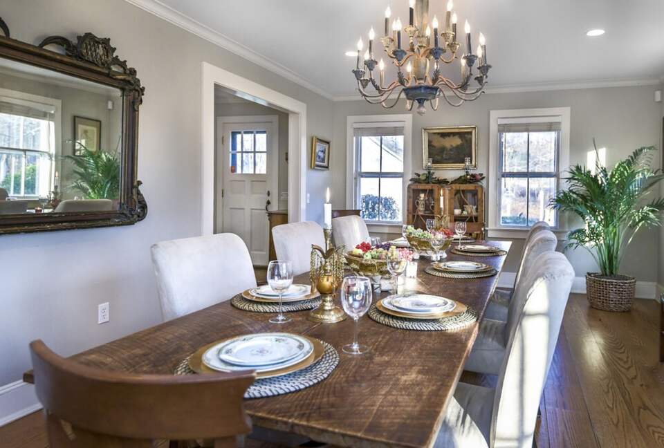 Elegant Country Estate - Newtown, Connecticut