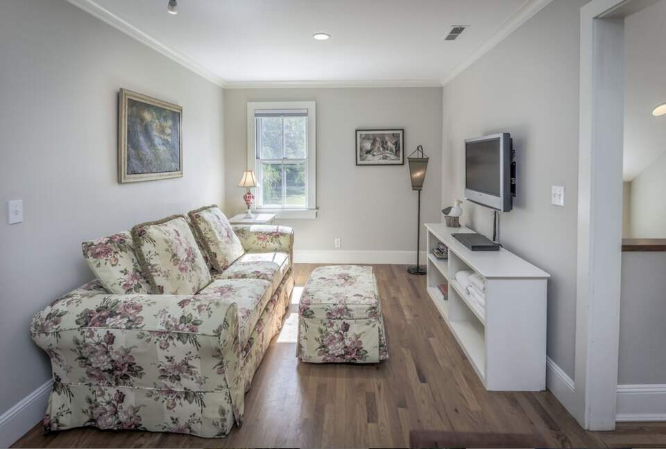 Elegant Country Estate - Newtown, Connecticut